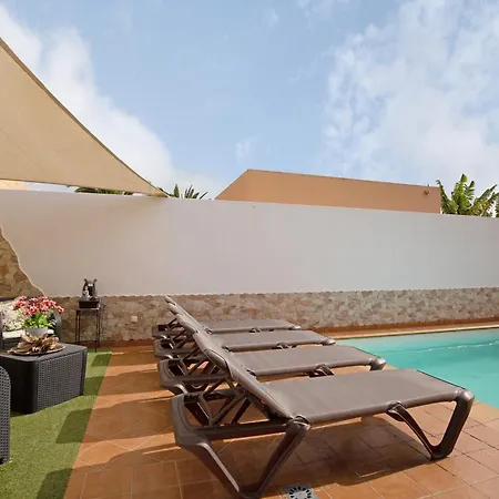 El Cortijo Holiday home La Oliva