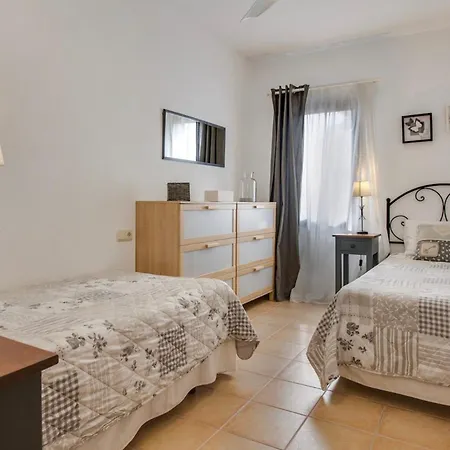 El Cortijo Nyaraló La Oliva